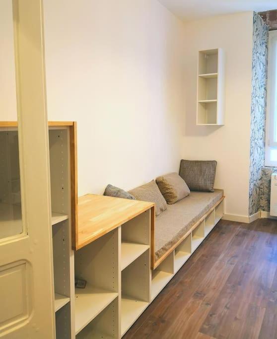 Idealement Place Appartement *