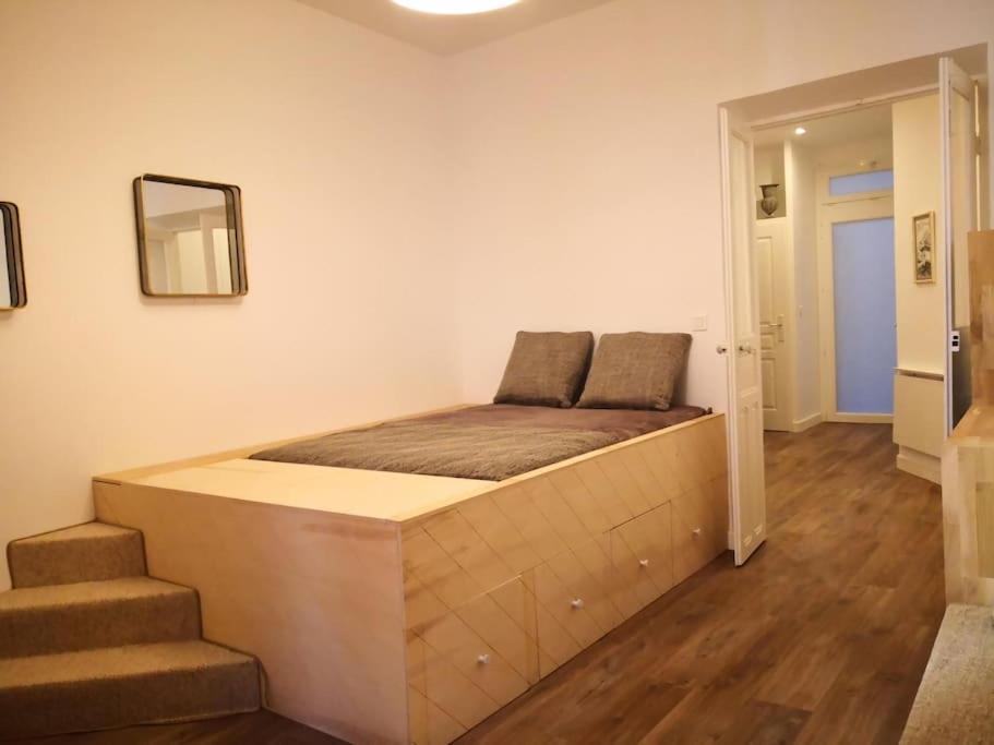 Apartment Idealement Place Ajaccio (Corsica)